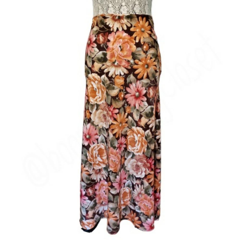 Sense Vintage Gorgeous Floral Skirt - Size Large